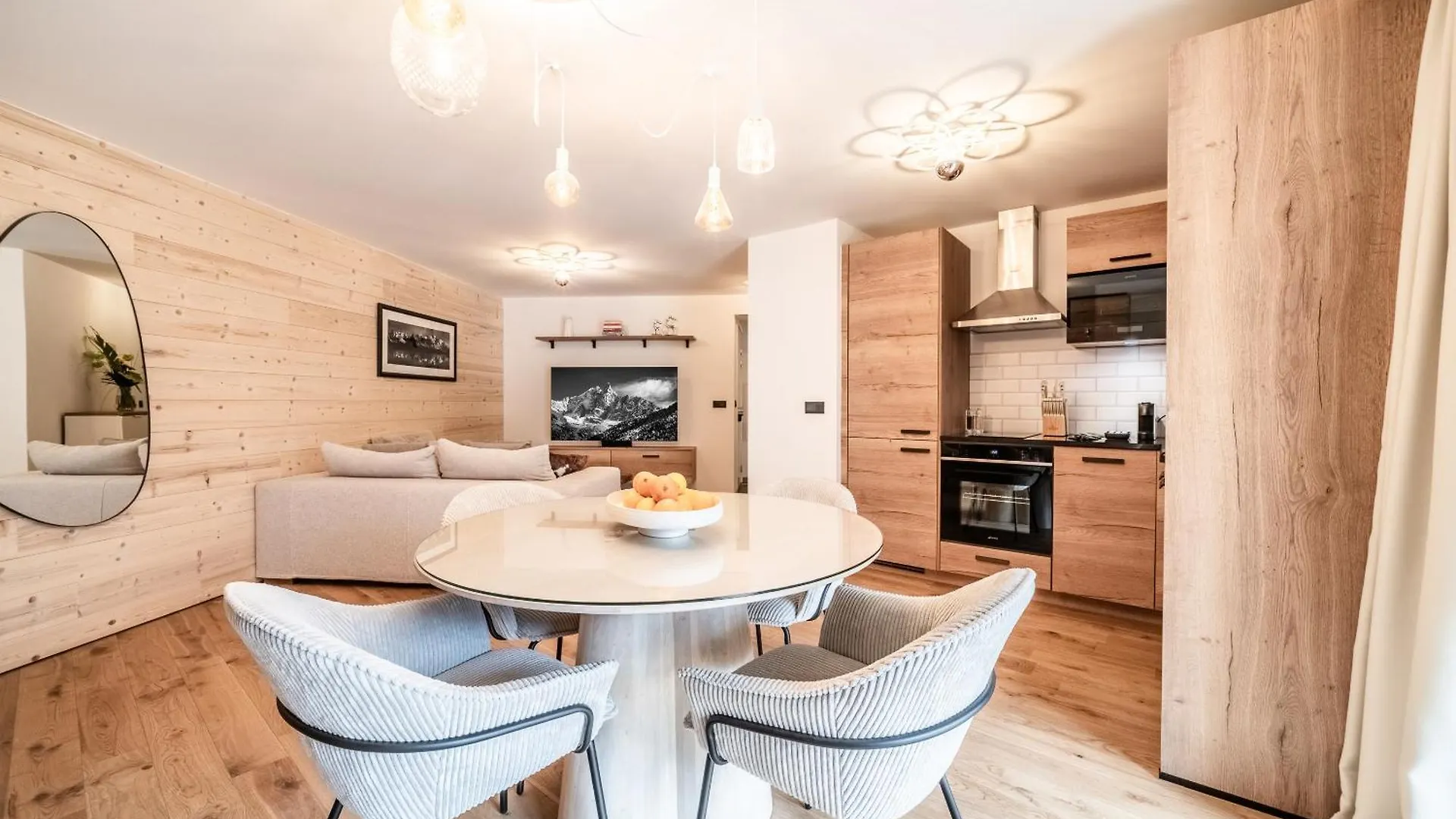Apartment Camox, Les Houches - By Emerald Stay